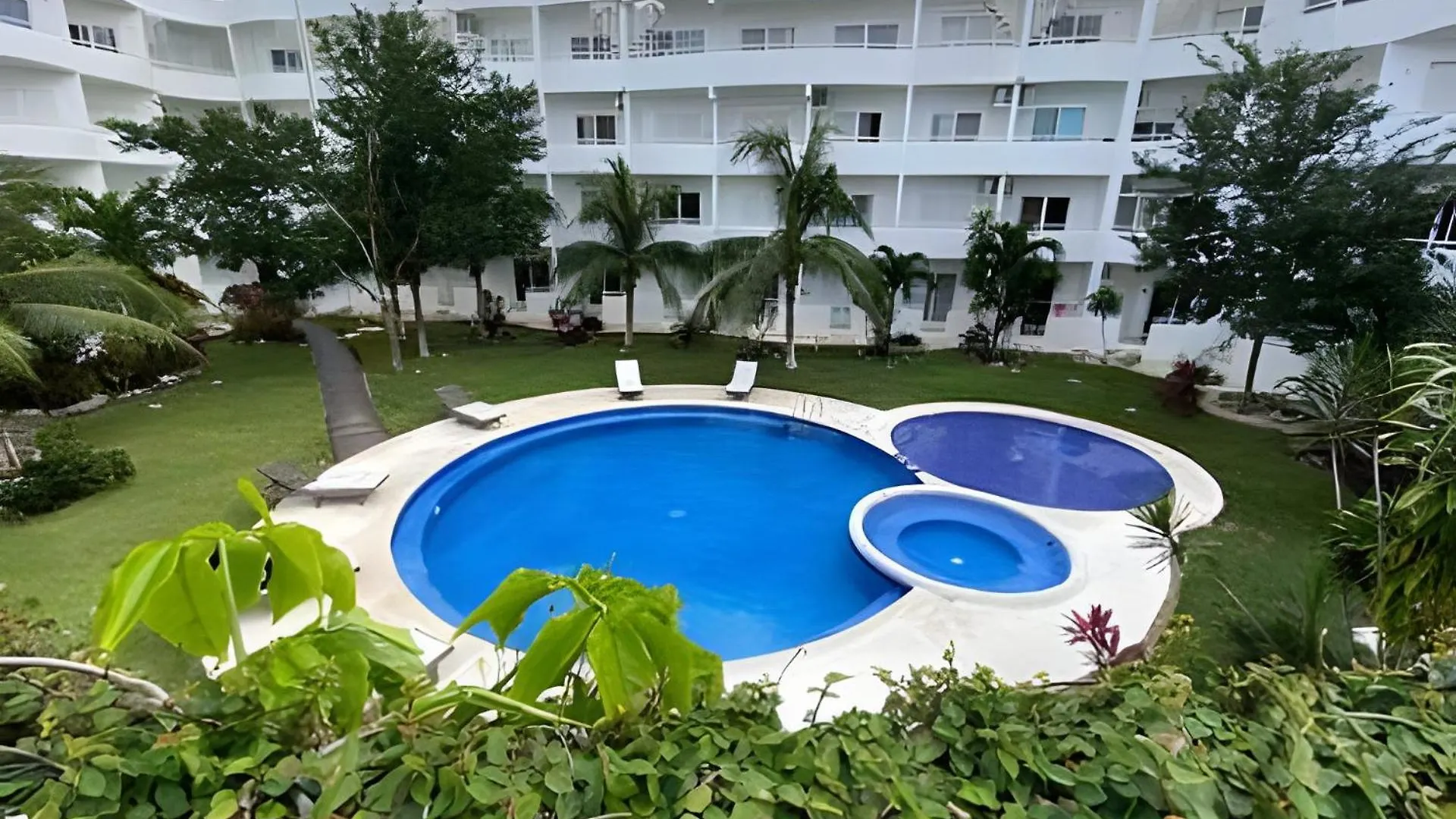Minimalist Studio With Pool And Free Scooter Cozumel